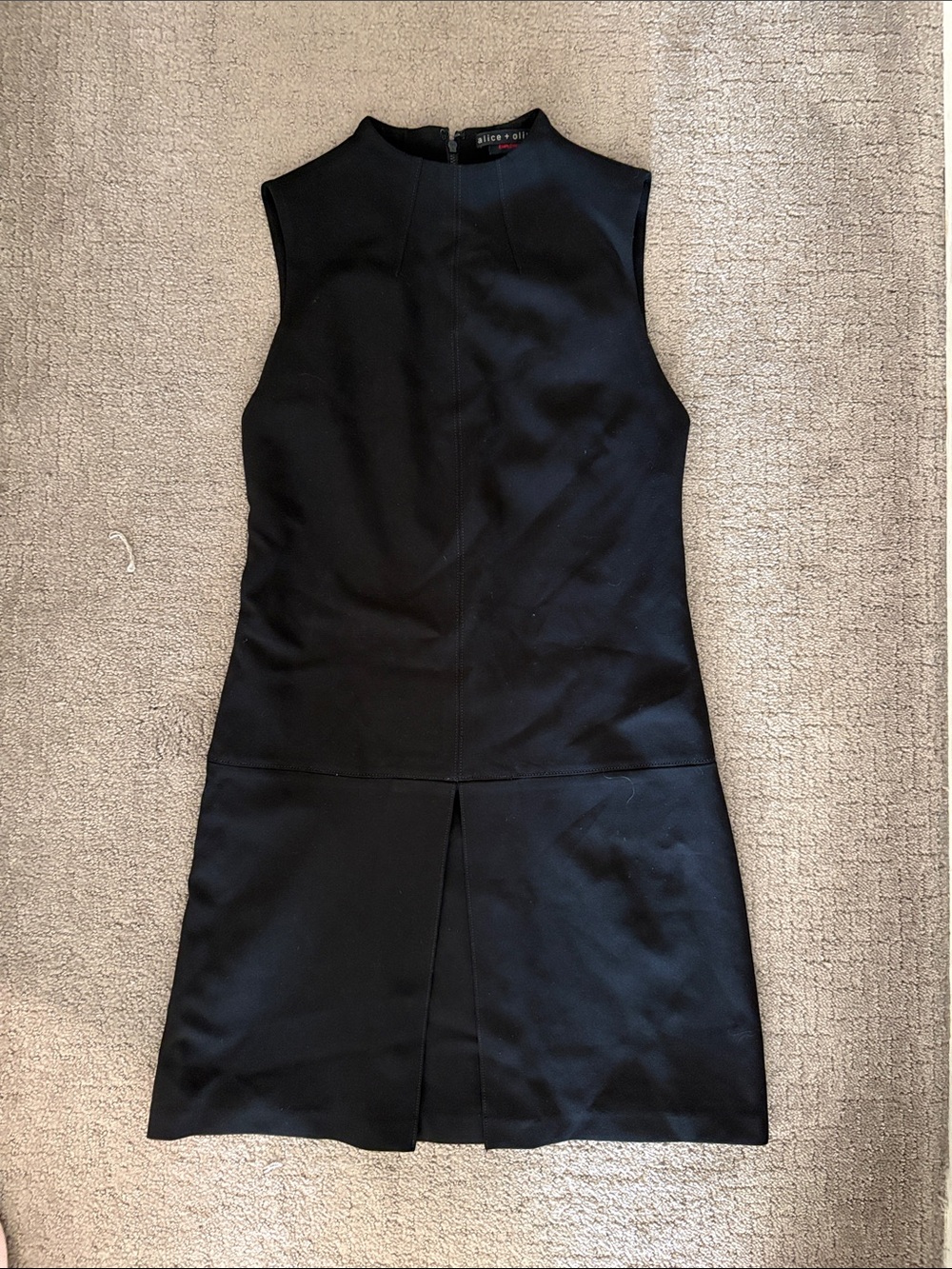 Alice Olivia Employed Sleeveless Black Shift Dress - Classic Minimalist Style